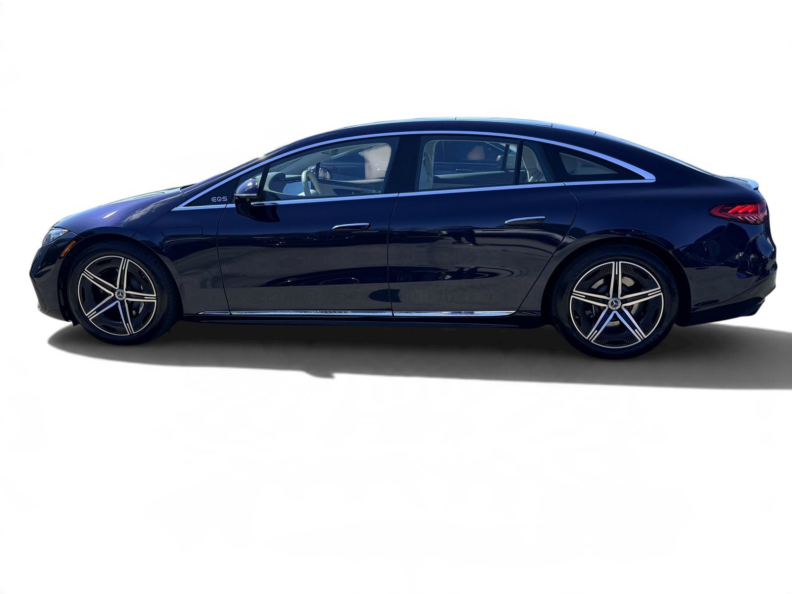 Certified Used 2023 Nautical Blue Metallic Mercedes-Benz 580 image 9