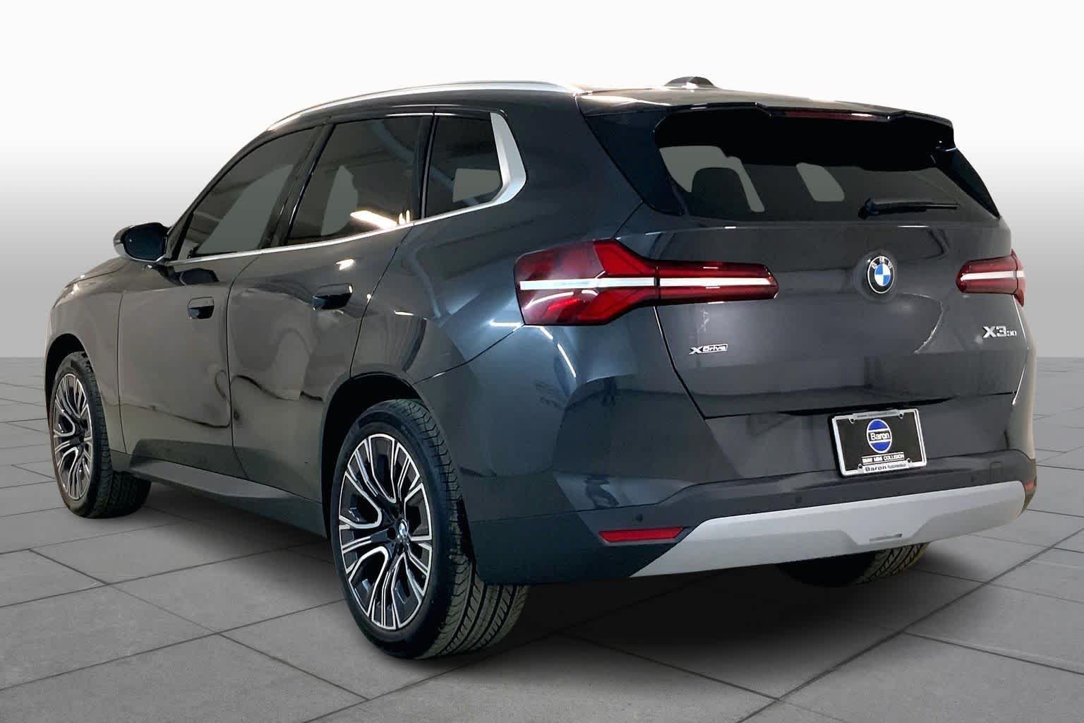 New 2026 Dark Graphite Metallic BMW 30 xDrive image 12
