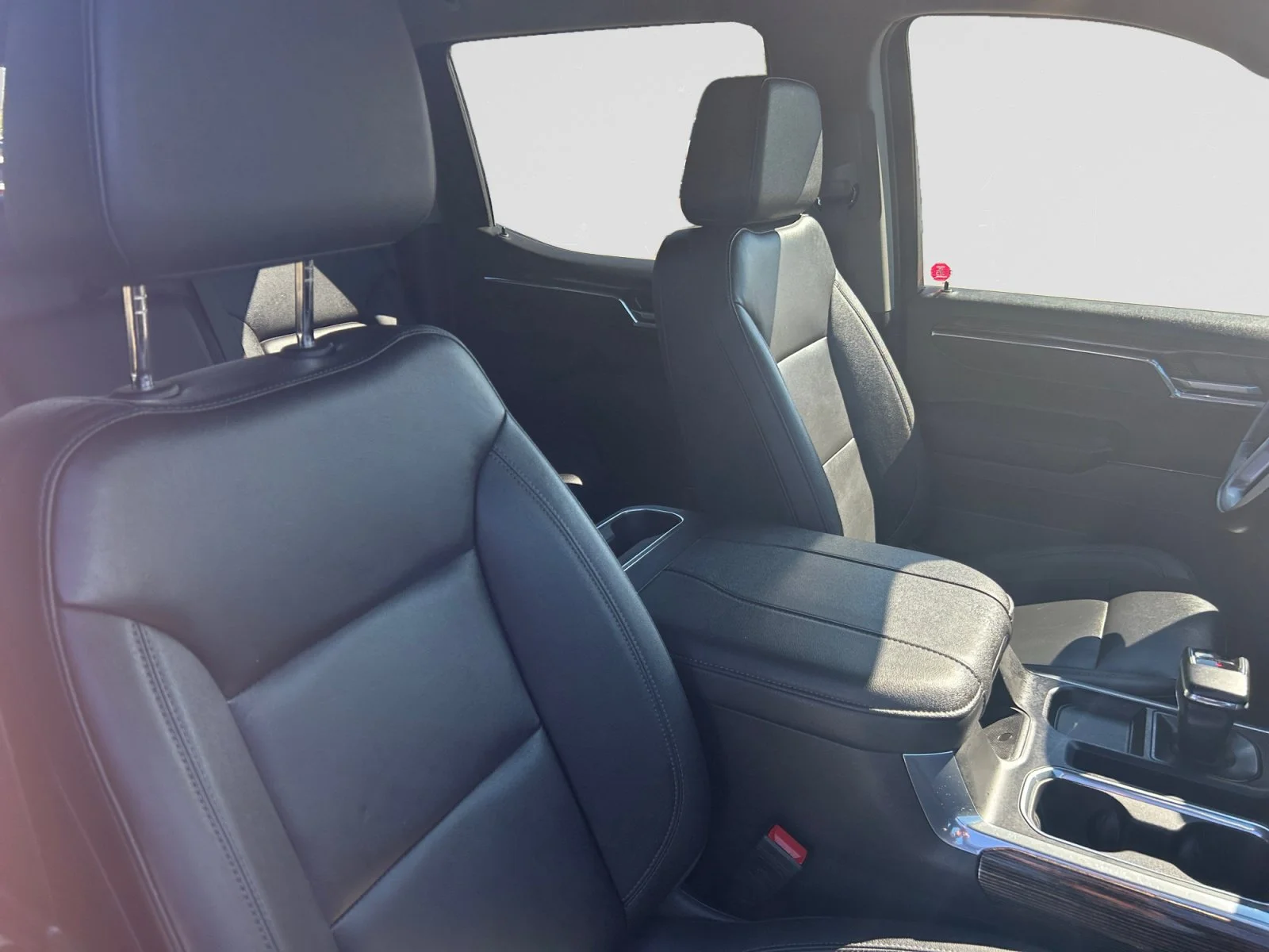 Used 2024 Black GMC Elevation Crew 3.0L Leather X31 Package 4x4 image 12