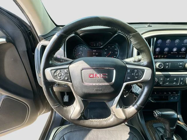 Used 2019 Black GMC Denali image 11