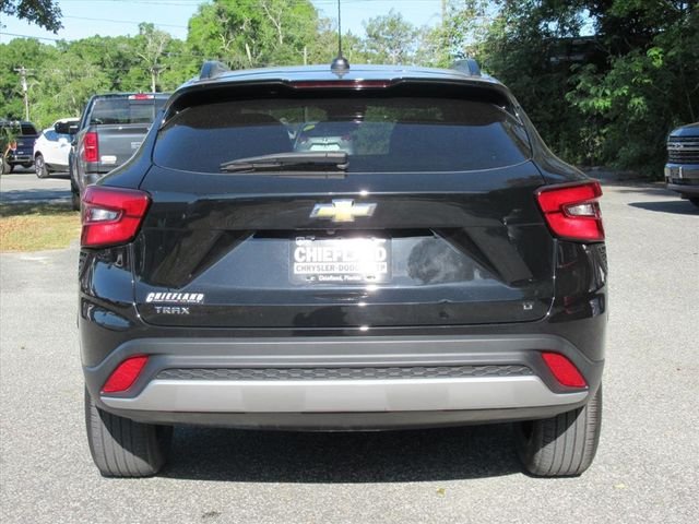 Used 2024 Black Chevrolet LT image 6