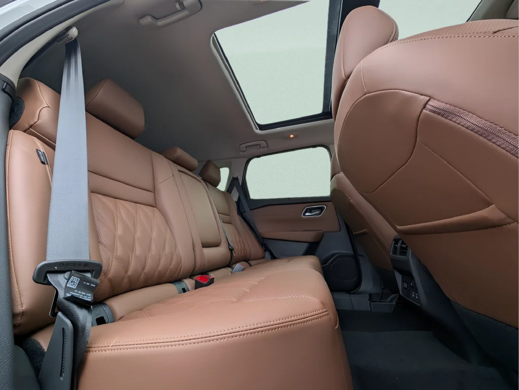 New 2026 White Nissan Platinum image 25