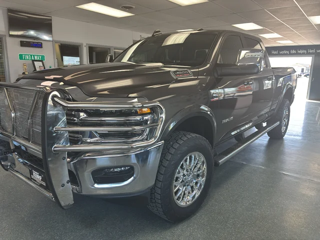 2025 RAM 2500 Laramie High Plains Edition