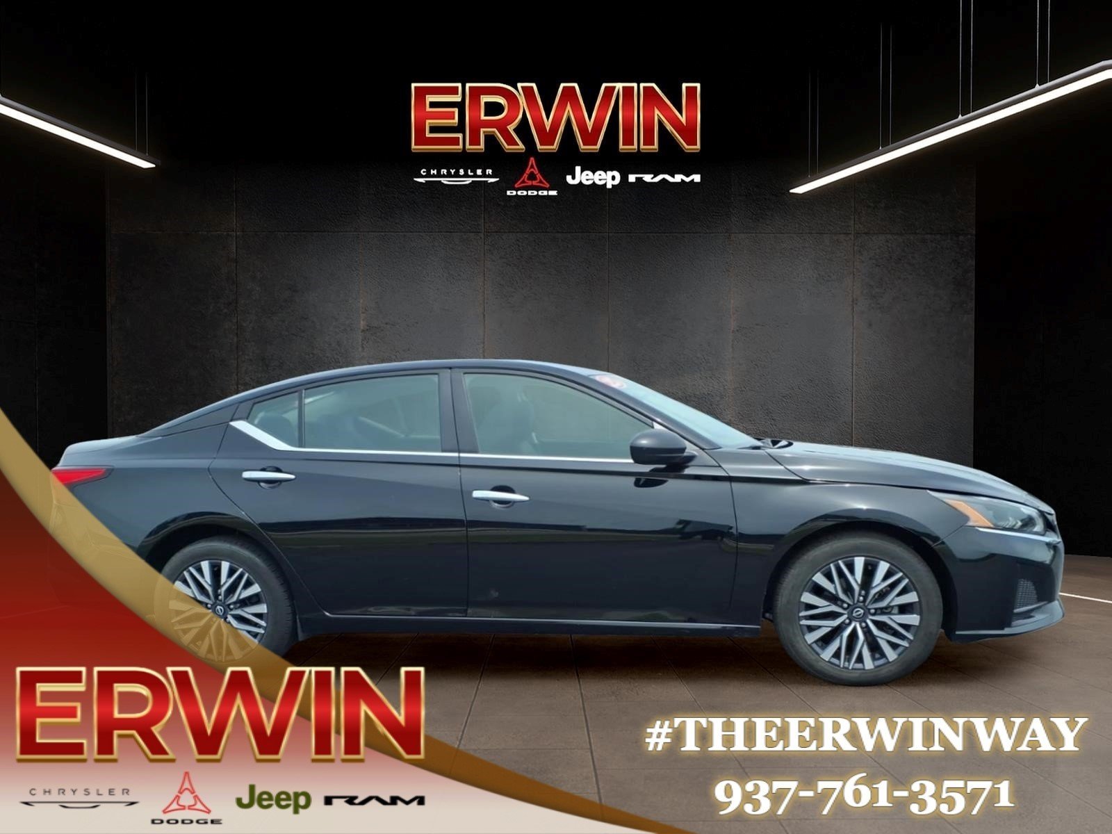 Used 2025 Black Nissan 2.5 SV image 8