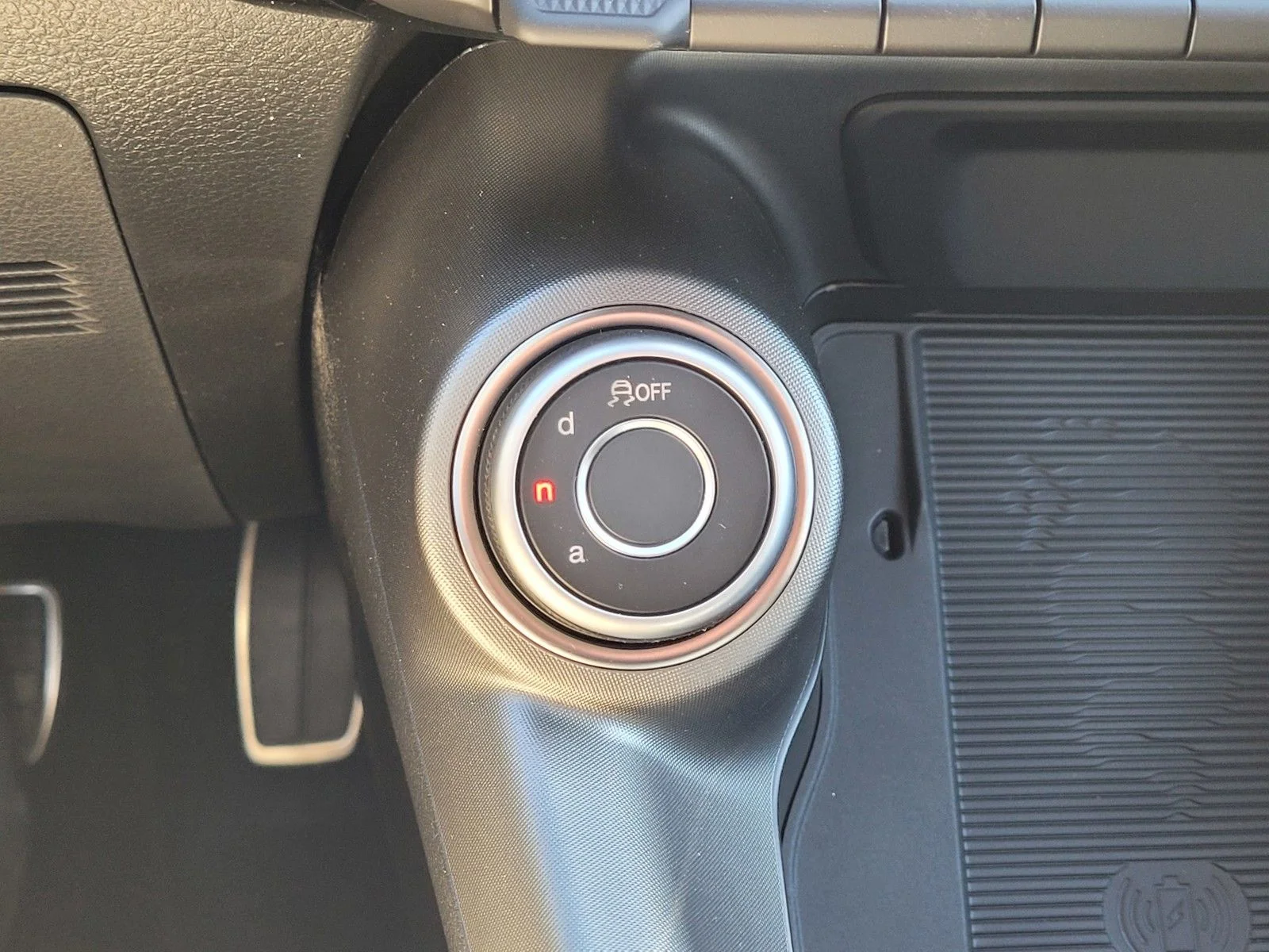 2025 Alfa Romeo Tonale Base - Photo 24