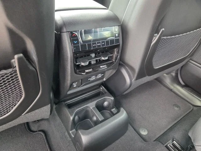 New 2026 Silver Zynith Jeep Laredo X image 7