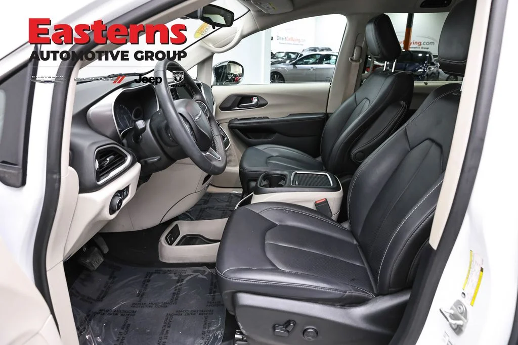 Certified Used 2024 White Chrysler Touring L image 15