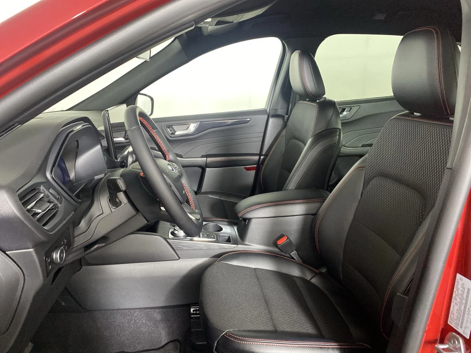 Used 2025 Rapid Red Metallic Tinted Clearcoat Ford ST-Line Select image 10