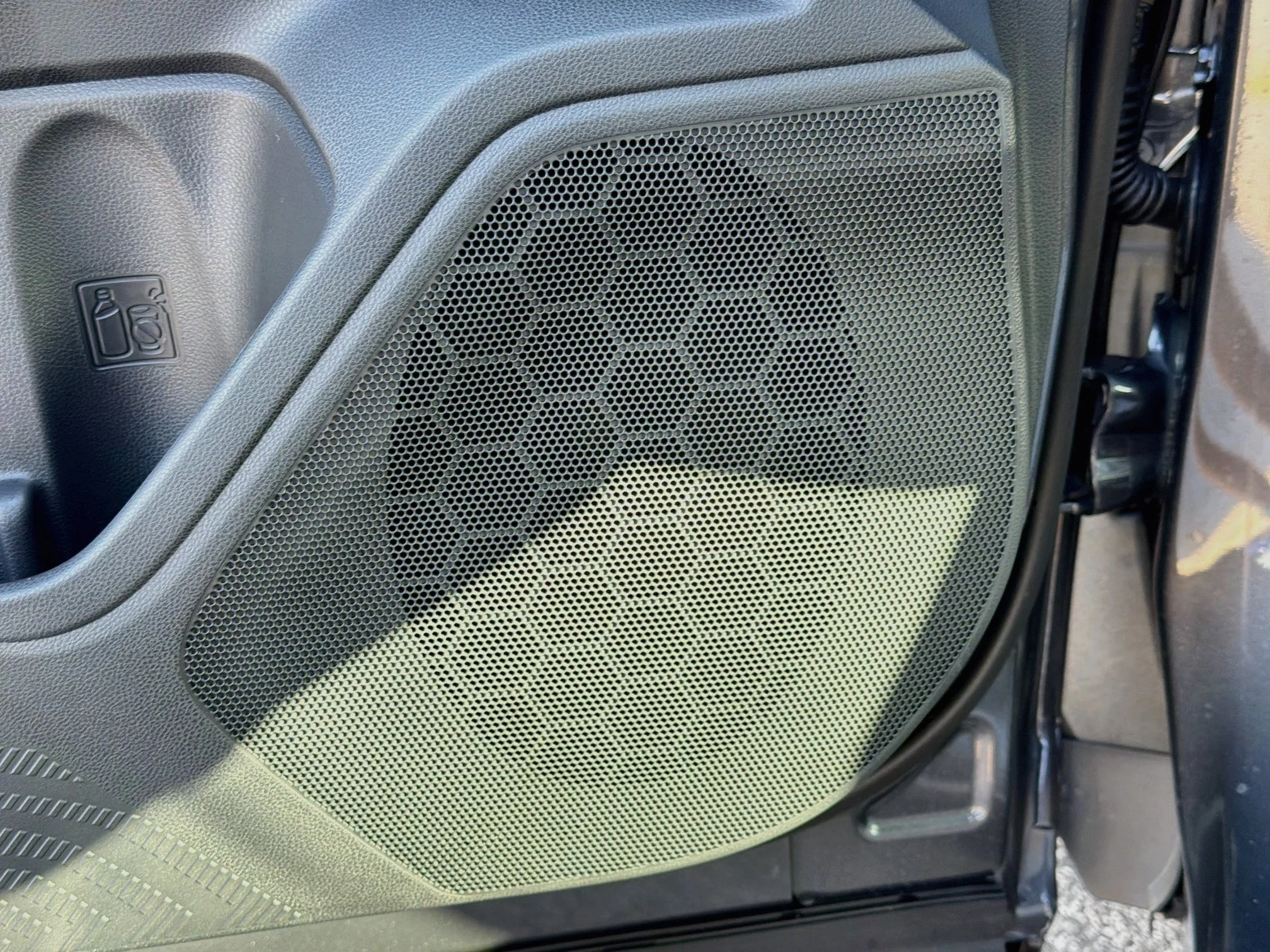 New 2026 Magnetite Gray Metallic Subaru Premium image 23