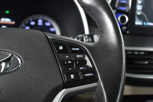 Used 2020 Black Hyundai Ultimate image 19