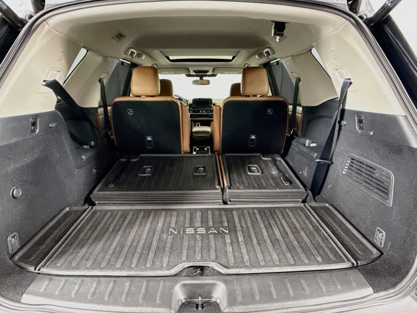 Used 2022 Gun Metallic Nissan Platinum image 39