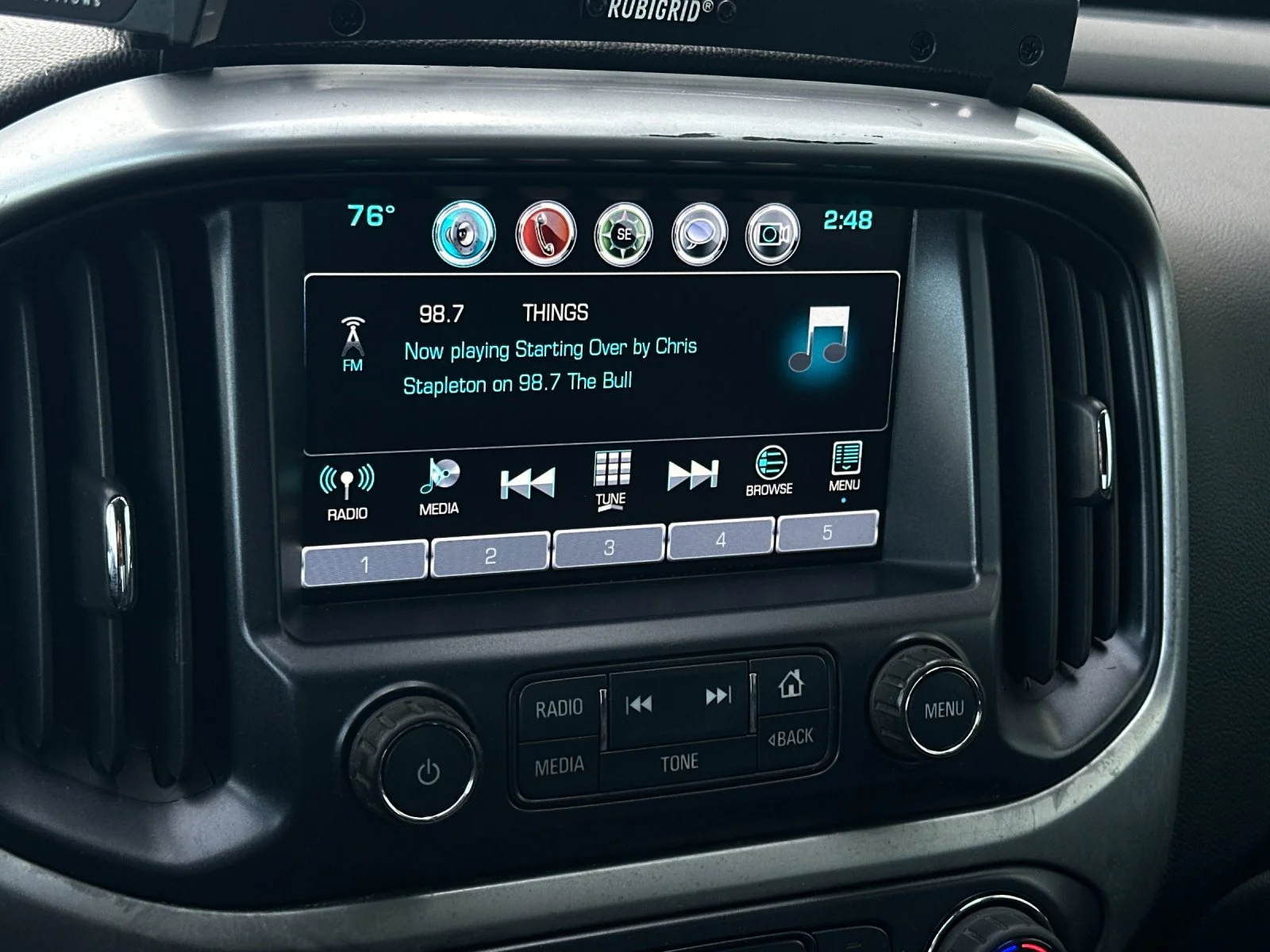 Used 2018 Deepwood Green Metallic Chevrolet ZR2 image 17