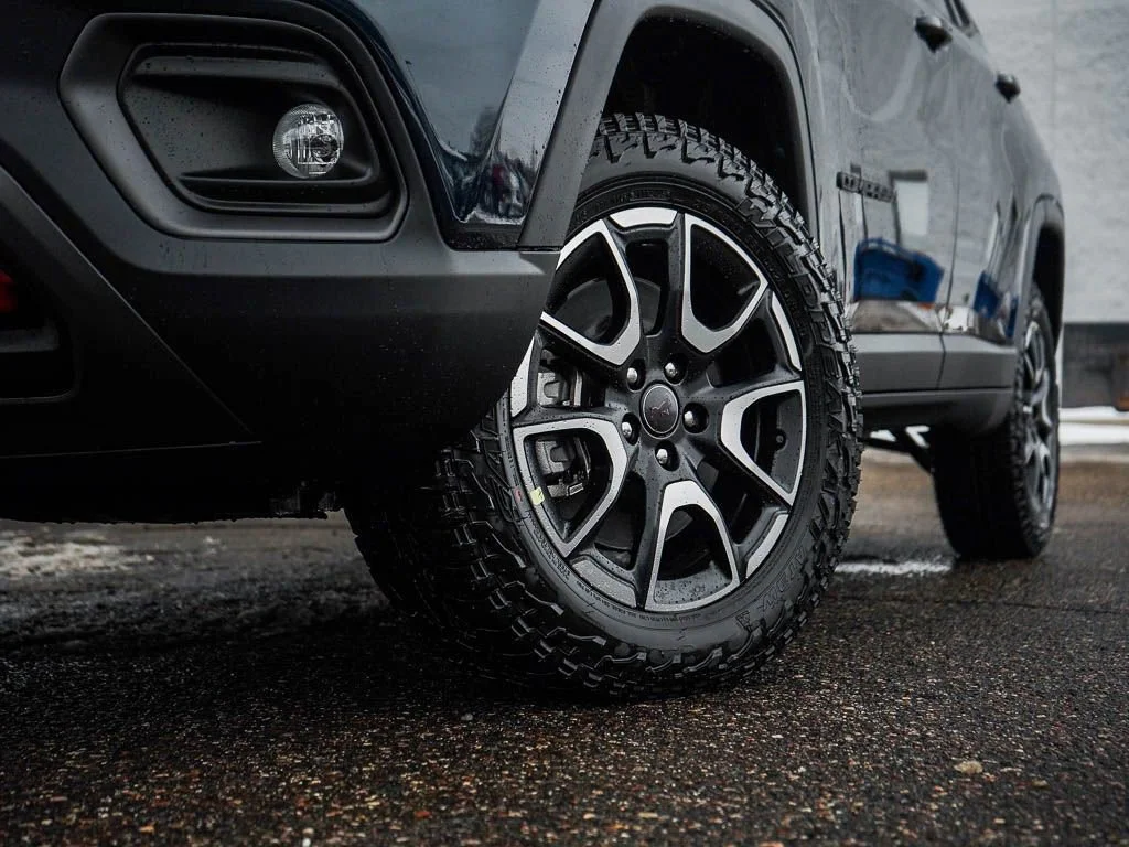 New 2026 Fathom Blue Pearl Coat Jeep Trailhawk image 6