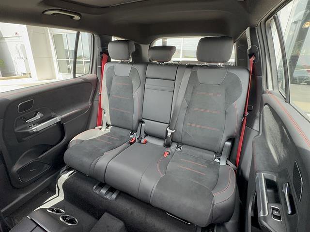 New 2026 MANUFAKTUR Alpine Grey Mercedes-Benz AMG® GLB 35 image 29