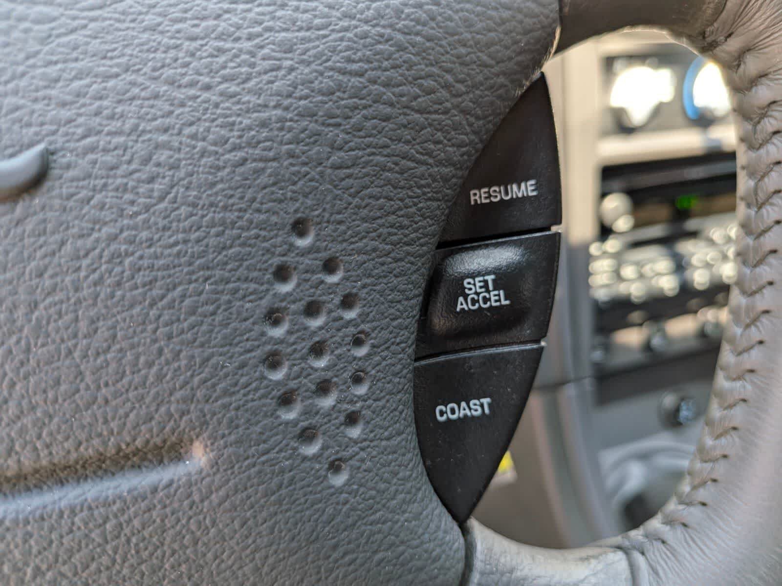 Used 2001 Gray Ford  image 15