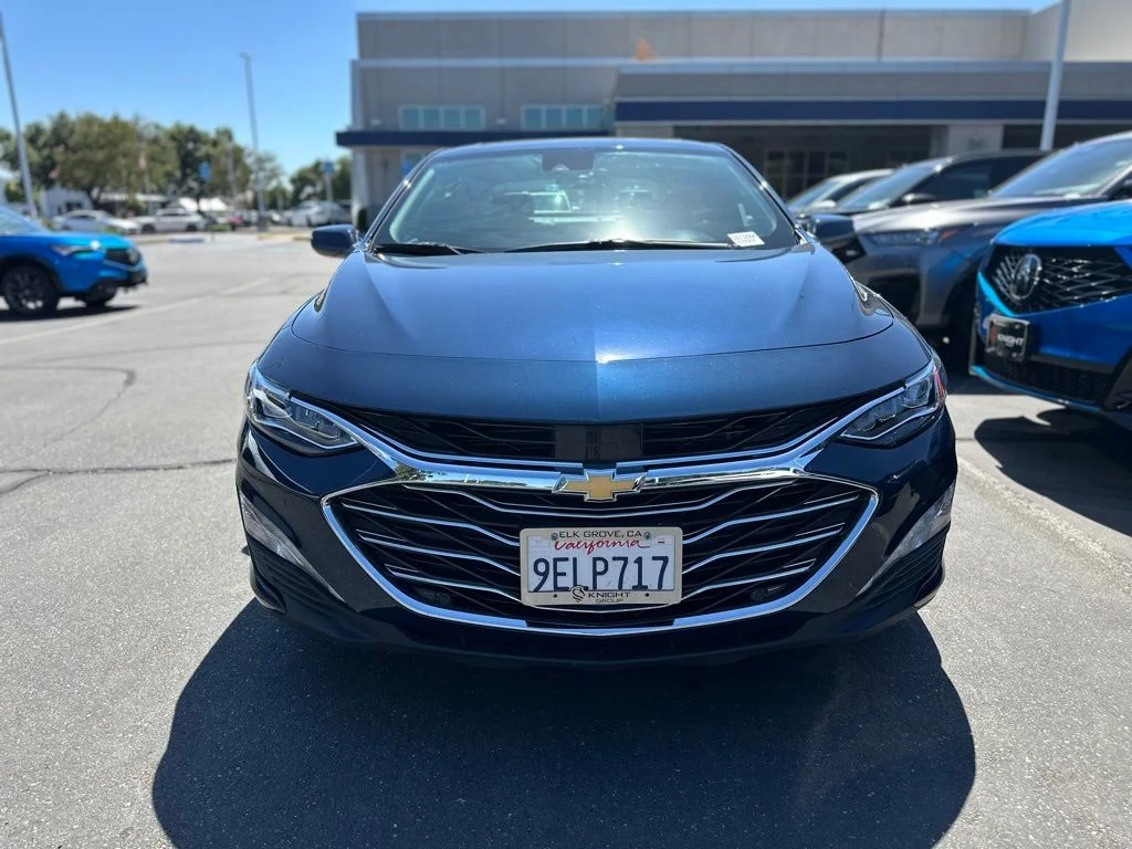 Used 2022 Northsky Blue Metallic Chevrolet Premier image 2