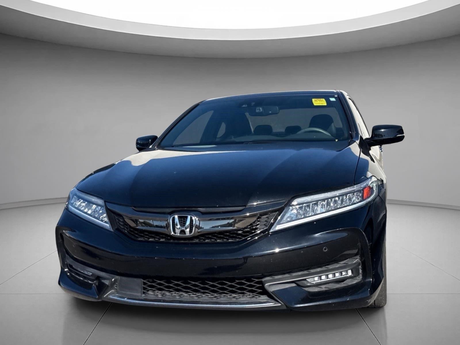 Used 2017 Crystal Black Pearl Honda Touring image 25