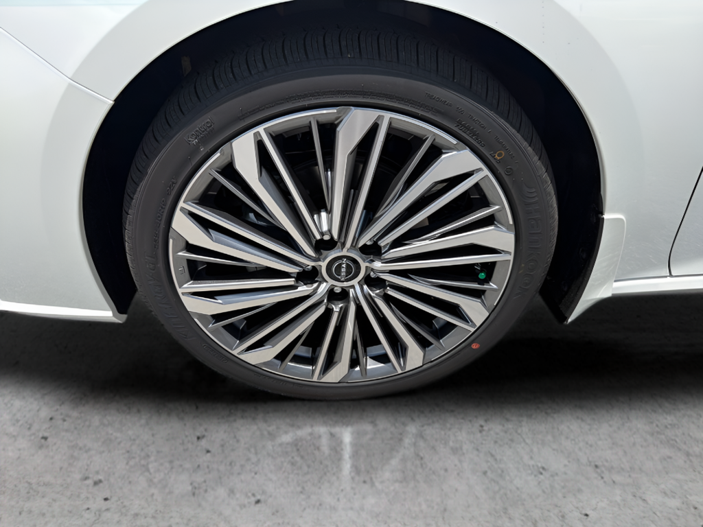New 2026 White Nissan 2.5 SV image 10