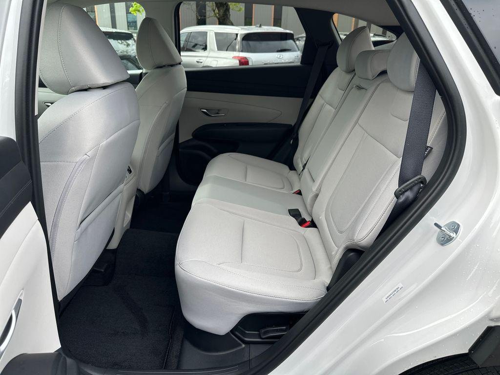New 2026 White Hyundai SEL AWD image 15