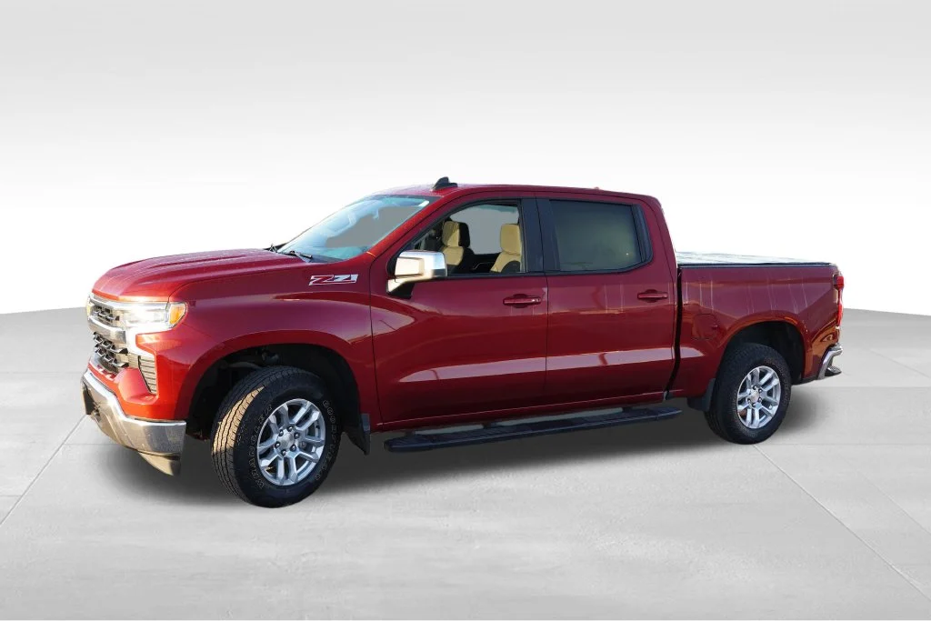 Used 2022 Cherry Red Tintcoat Chevrolet LT image 10