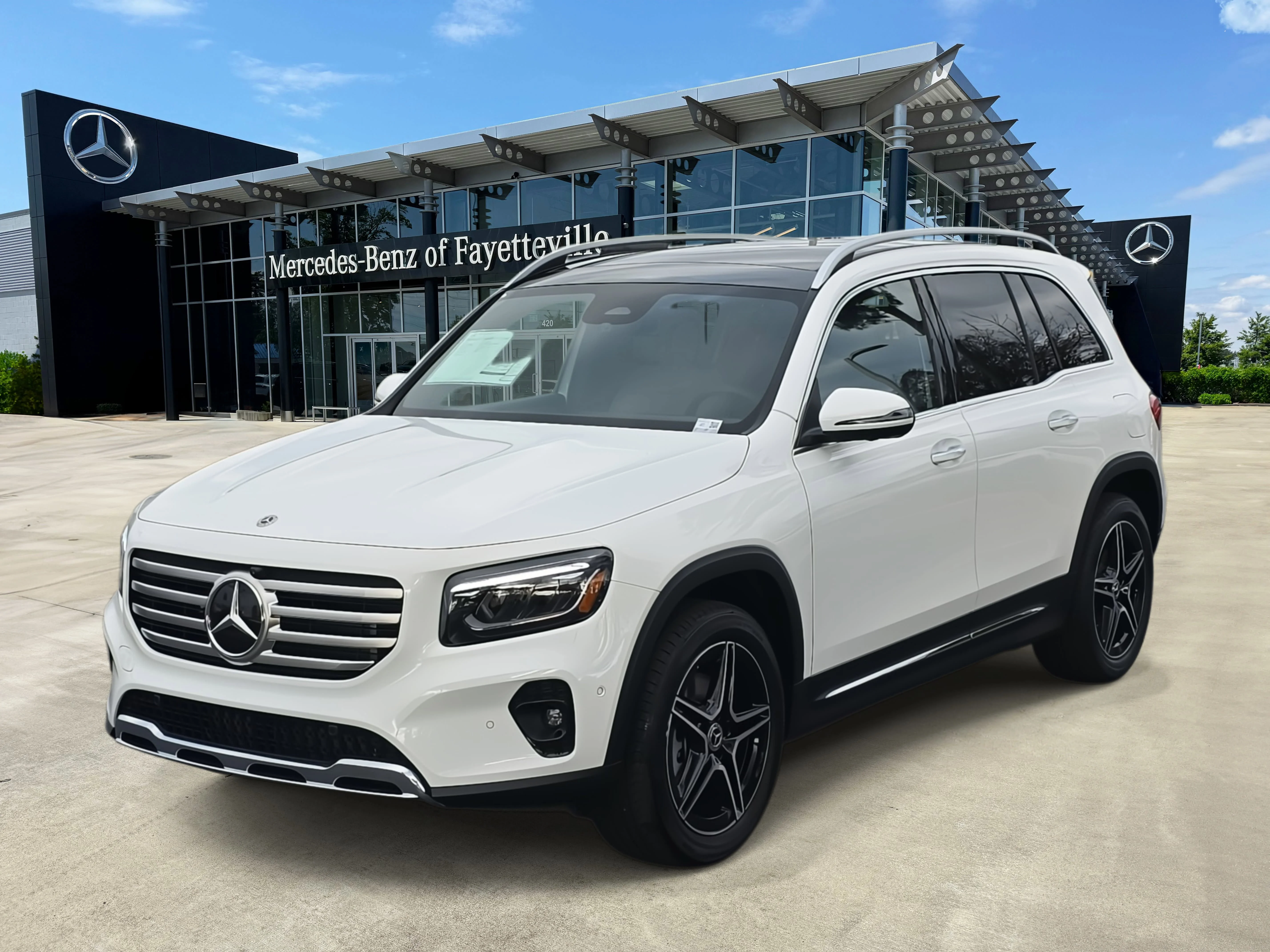 2026 Mercedes-Benz GLB GLB 250's photo