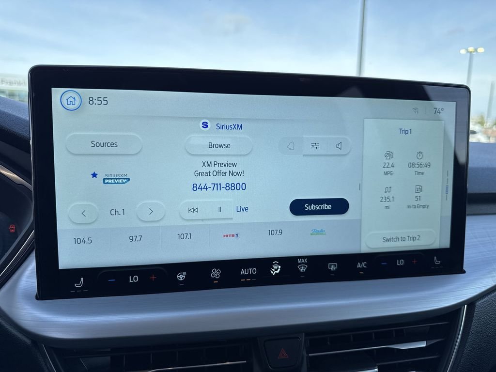 Used 2025  Ford Platinum image 16