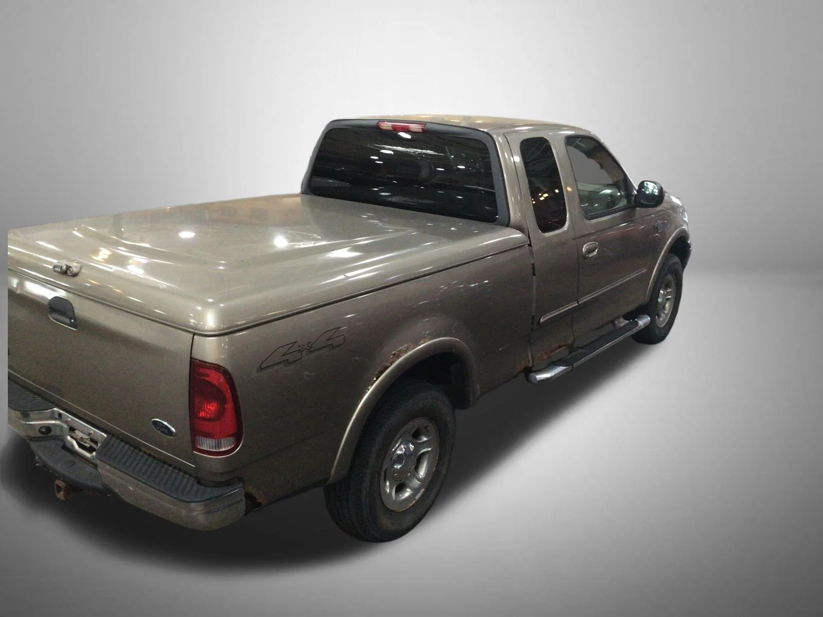 Used 2003 Beige Ford  image 2