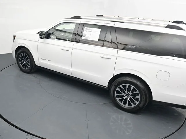 Used 2025 White Ford Platinum image 32