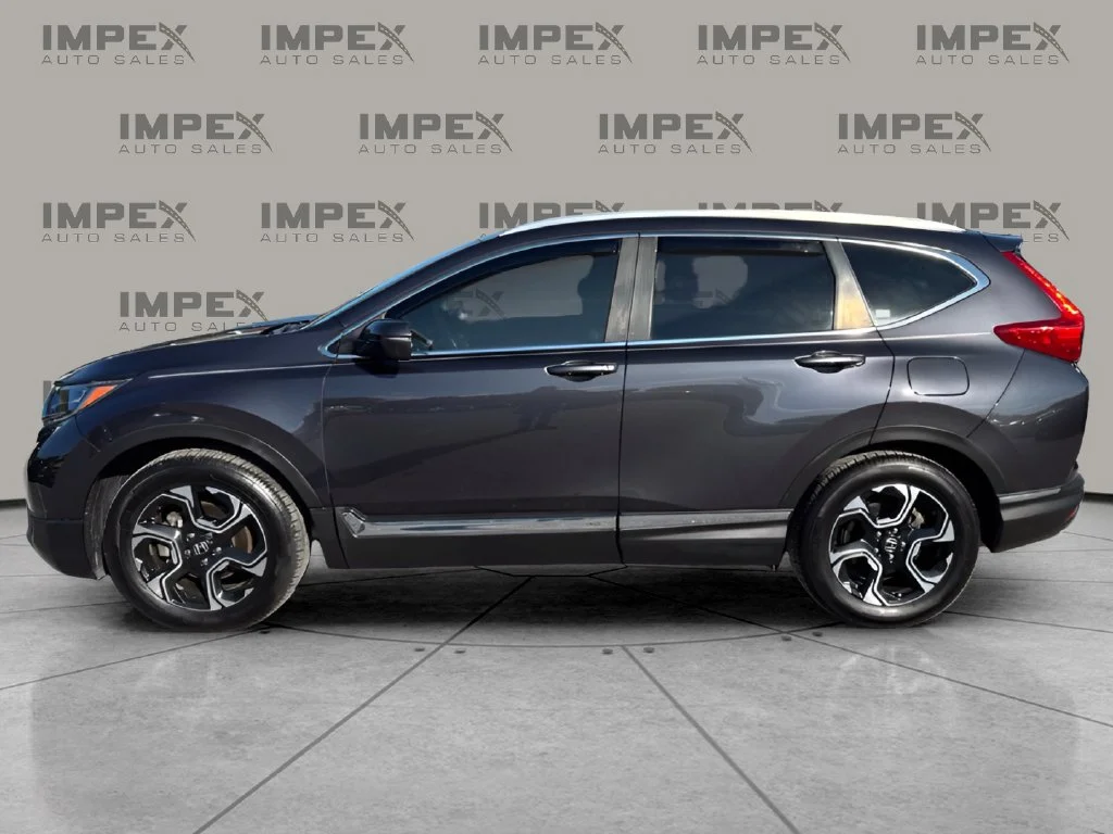 Used 2019  Honda Touring image 2