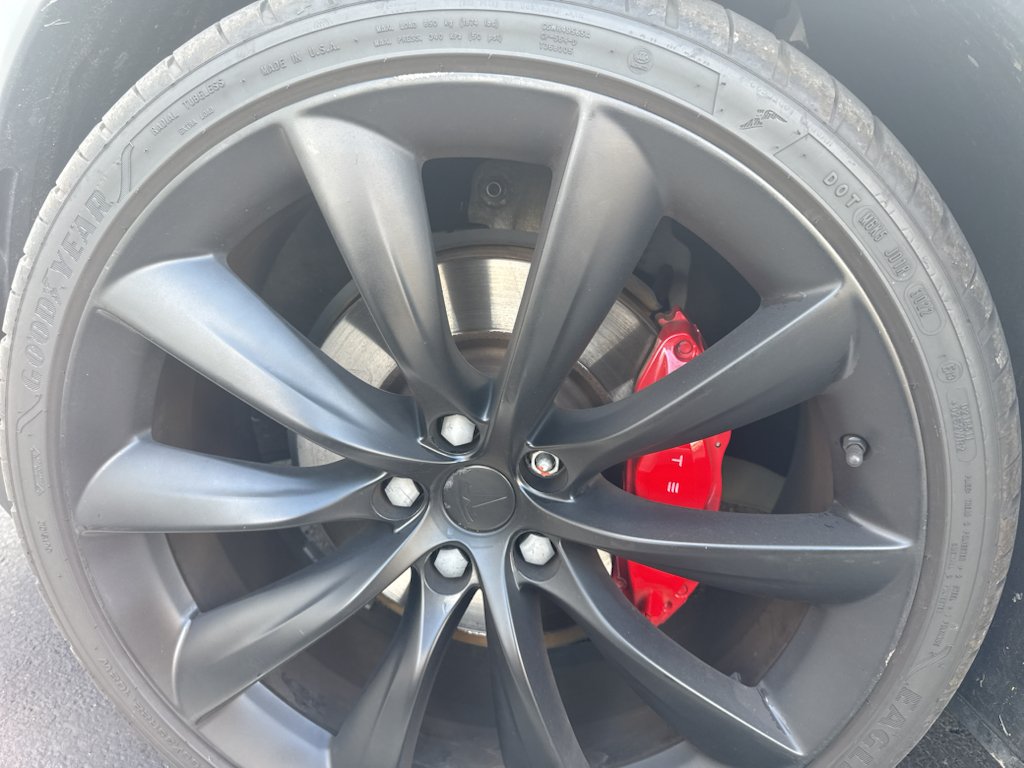 Used 2018 Pearl White Multi-Coat Tesla P100D image 5