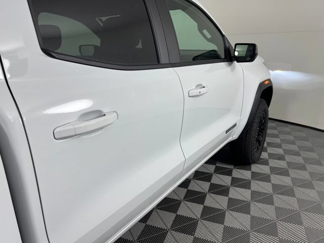 New 2026 Summit White GMC Elevation image 9