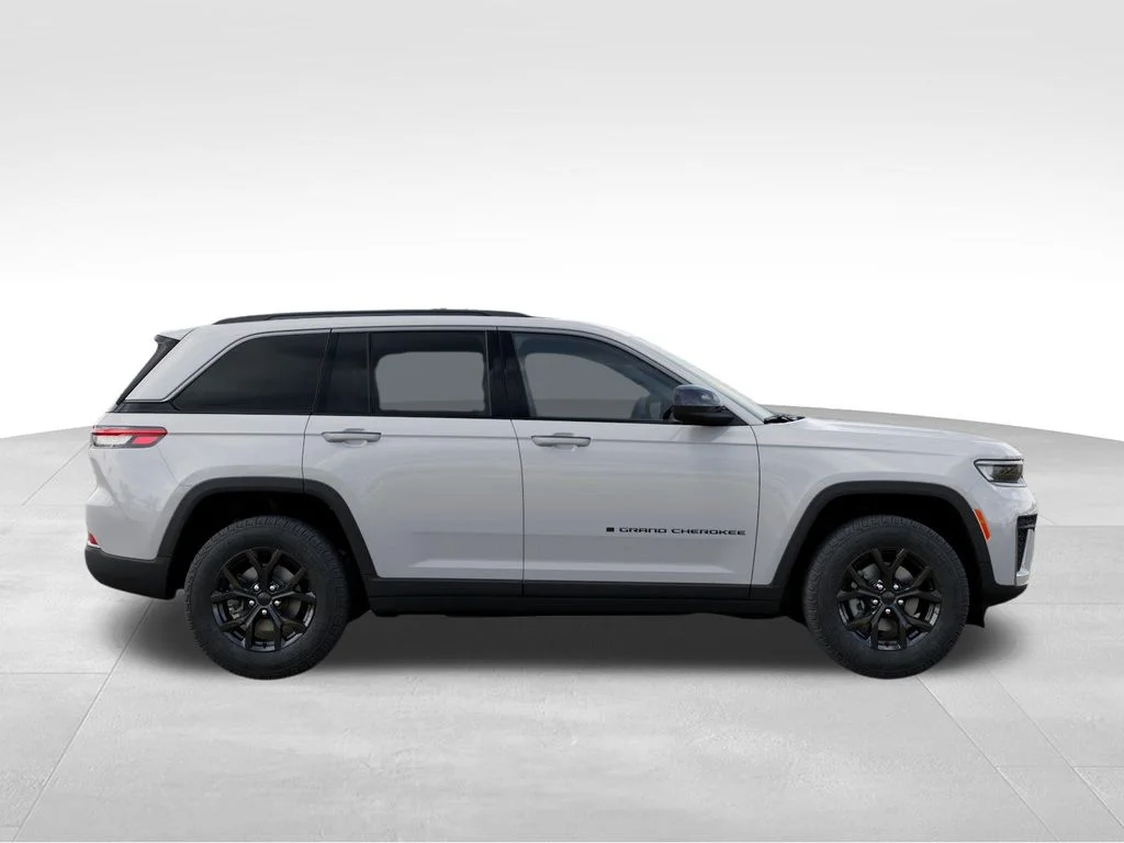 New 2026 Bright White Clear-Coat Exterior Paint Jeep Altitude image 22