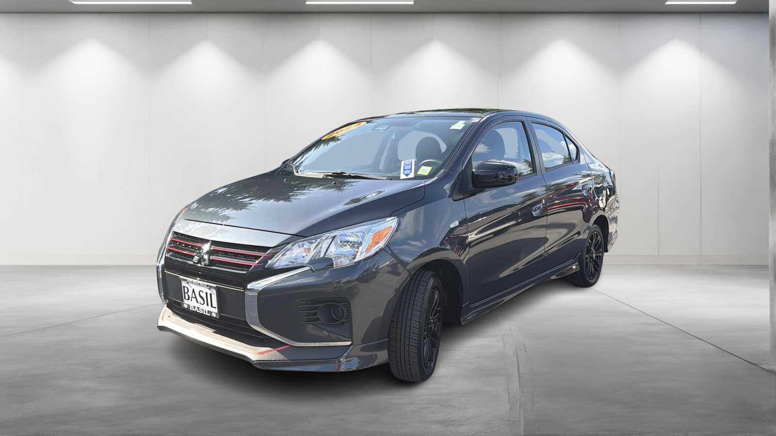 Used 2024 Graphite Gray Metallic w/Black Roof Mitsubishi Black Edition image 3