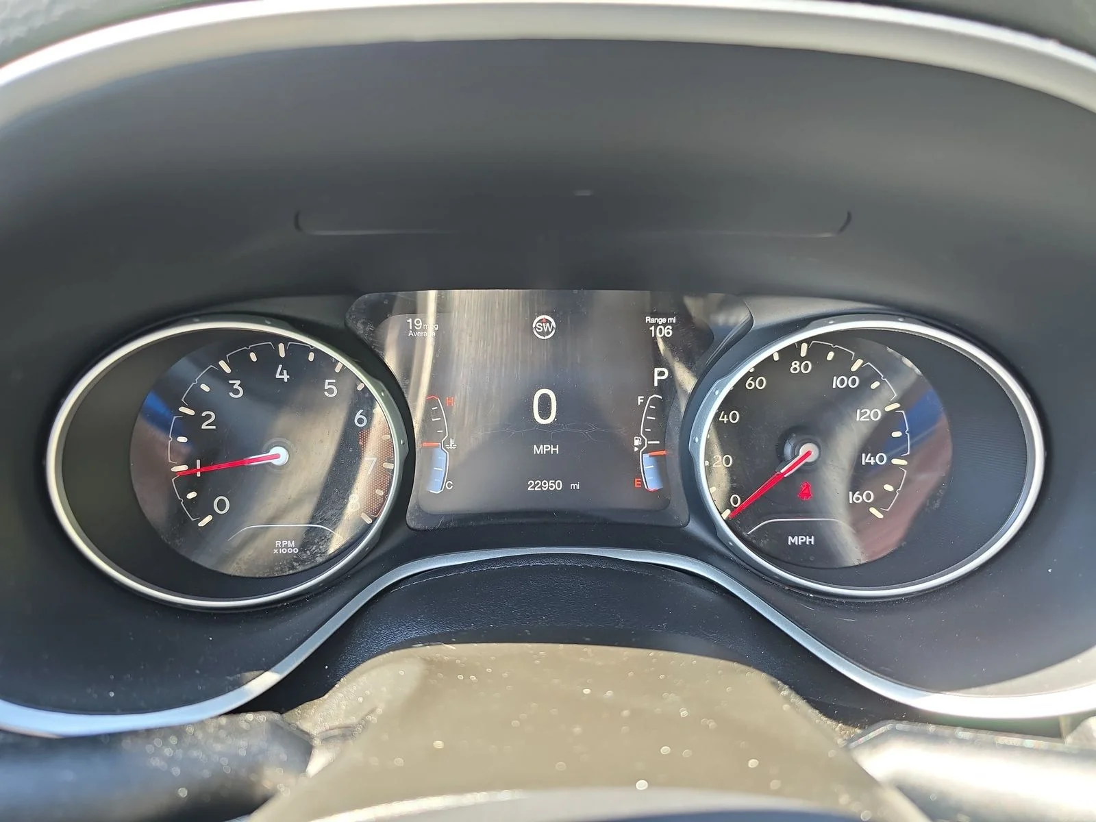 Used 2019 Gray Clearcoat Jeep Sport image 13