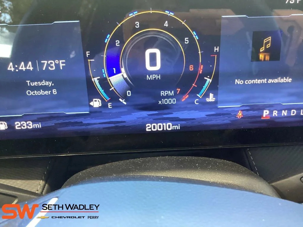 Used 2026 Summit White Chevrolet LT image 8