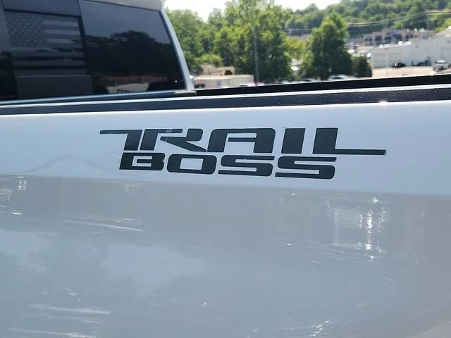 Certified Used 2020 SUMMIT WHITE Chevrolet LT Trail Boss image 29