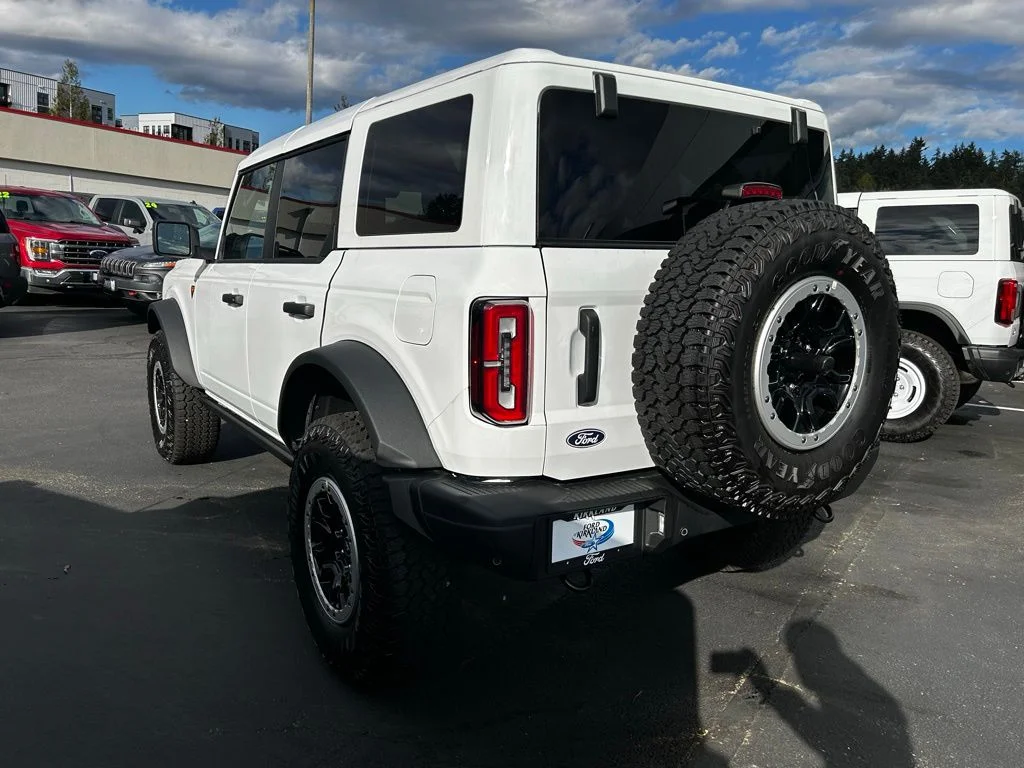 New 2026 White Ford Badlands image 9
