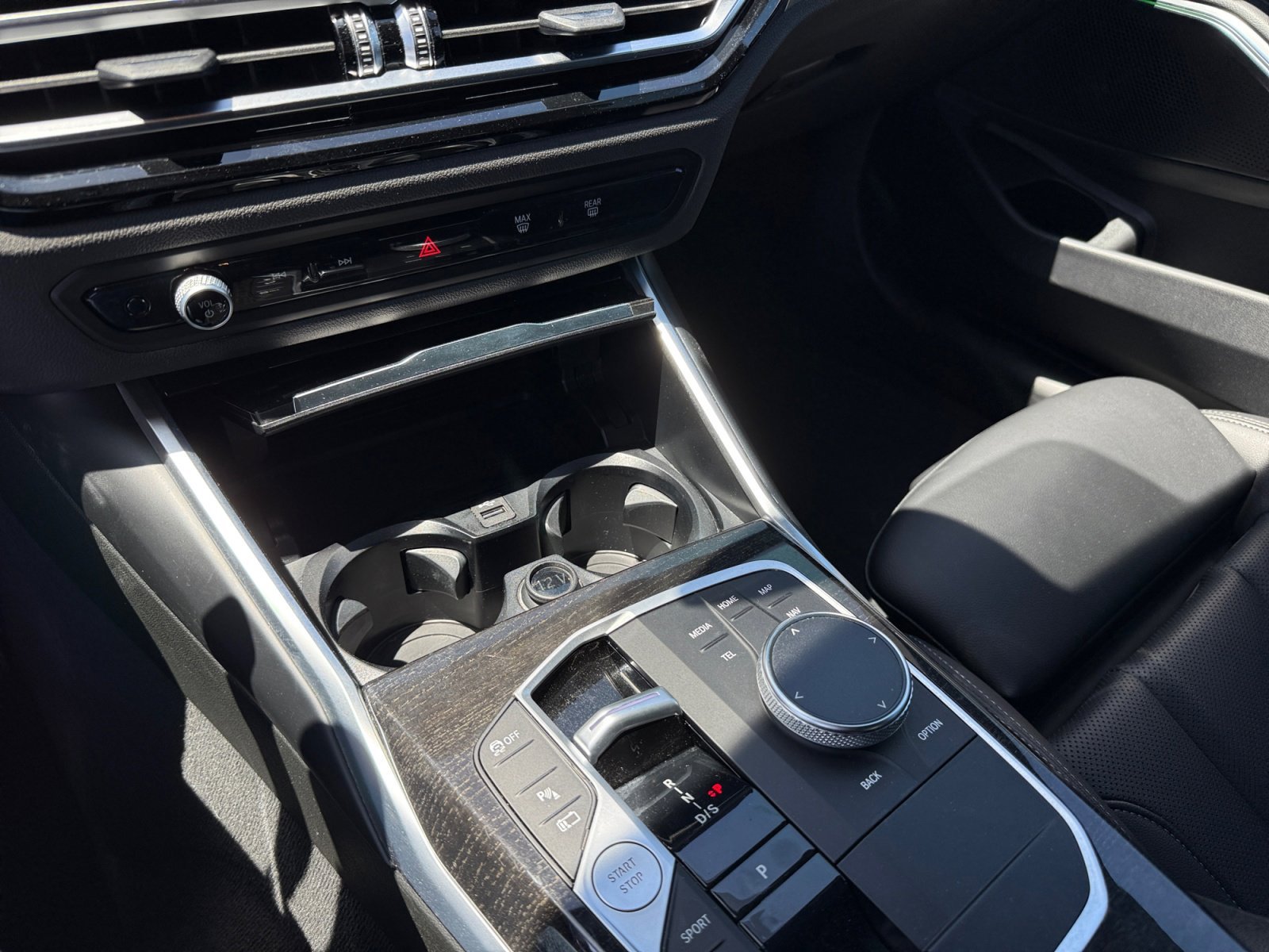 Used 2023 Alpine White BMW 330e iPerformance image 13