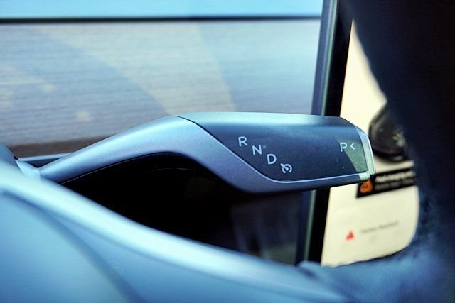 Used 2023  Tesla Base image 35