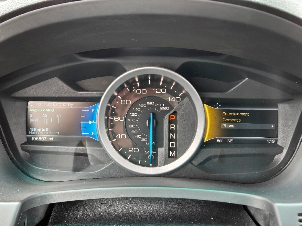 Used 2015 White Ford XLT image 24