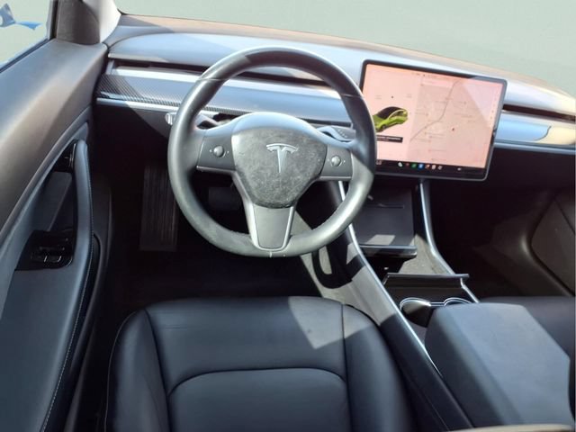 Used 2018  Tesla Long Range Battery image 4