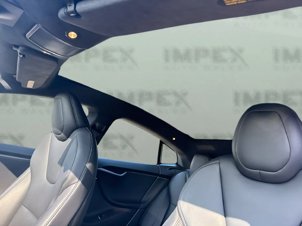 Used 2020  Tesla Performance image 10