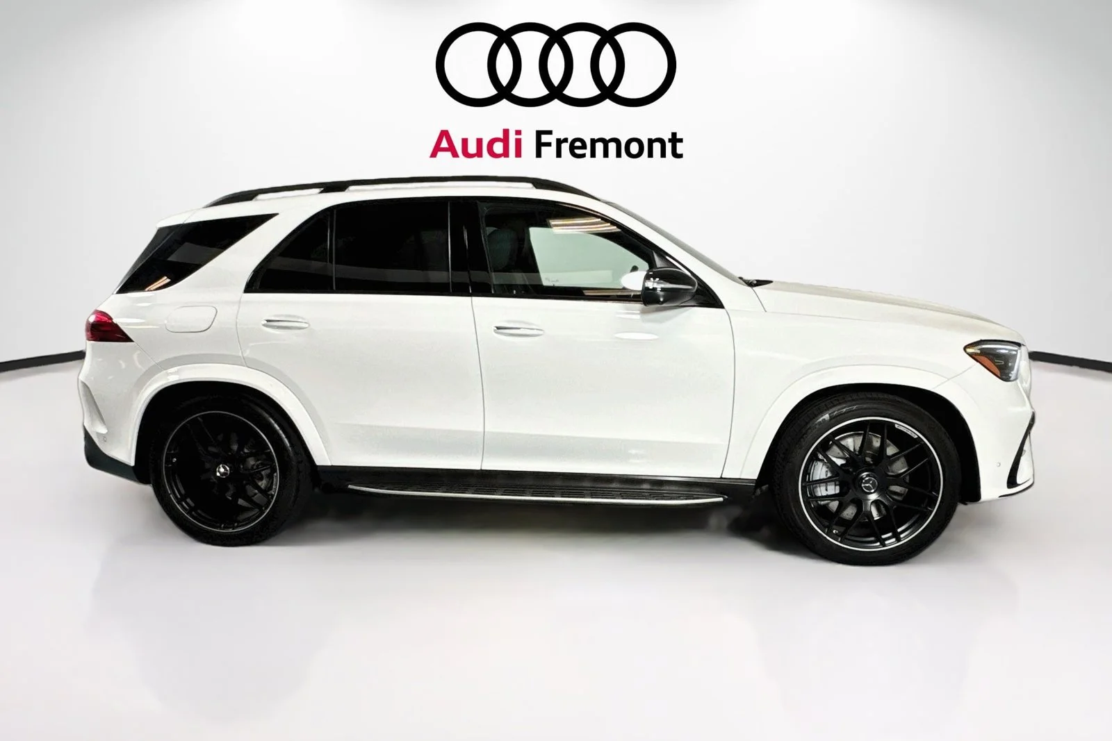 Used 2024 Polar White Mercedes-Benz AMG® GLE 53 image 4