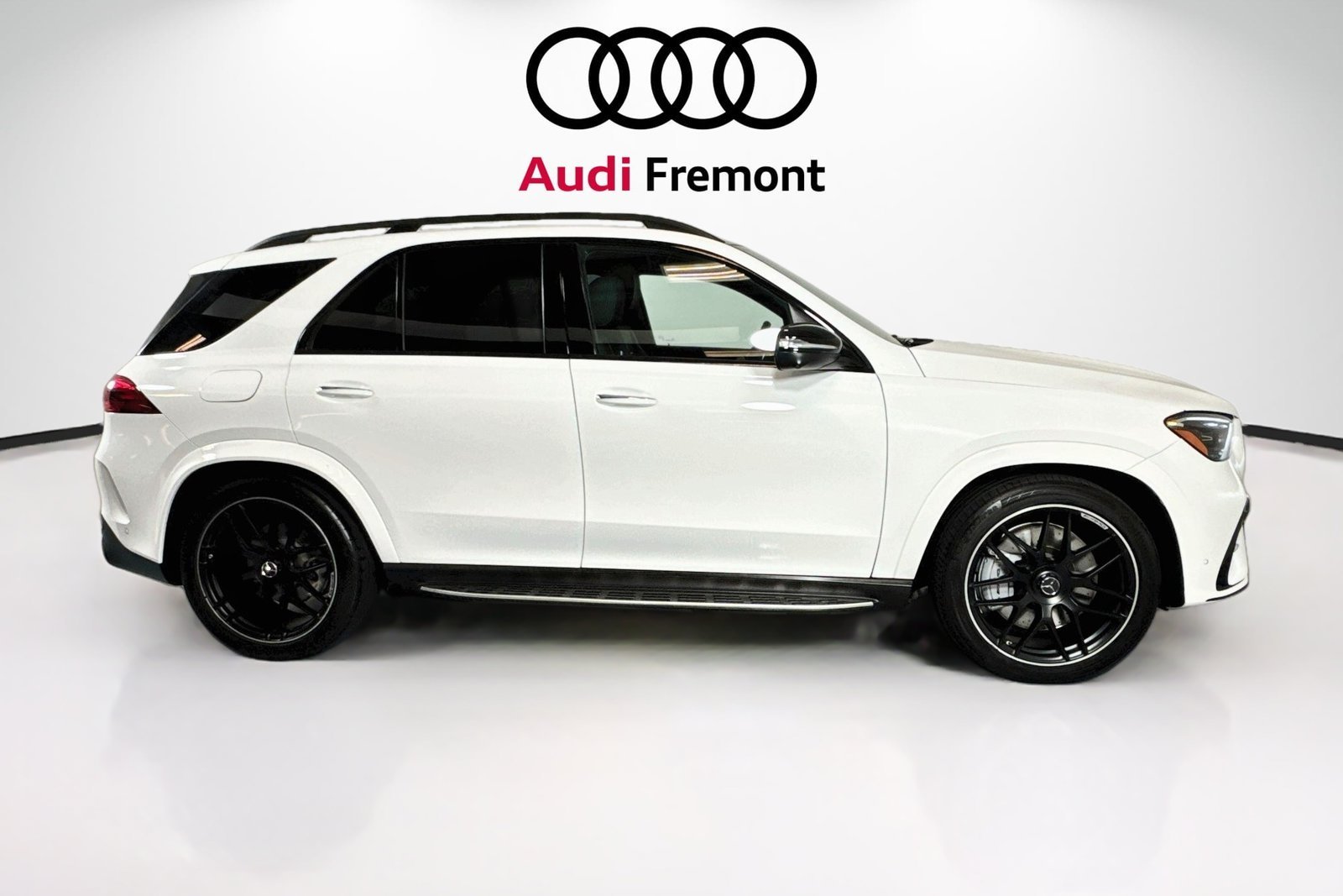Used 2024 Polar White Mercedes-Benz AMG® GLE 53 image 4