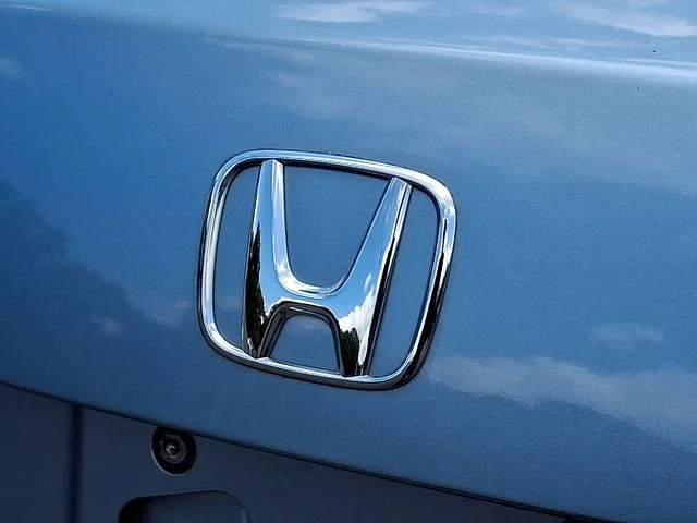 Used 2011 Blue Honda EX-L image 31