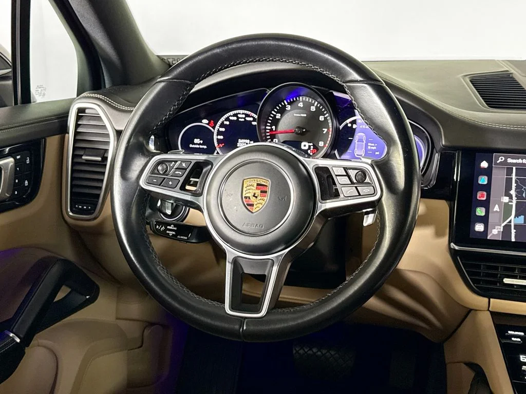 Used 2023 Moonlight Blue Metallic Porsche  image 12