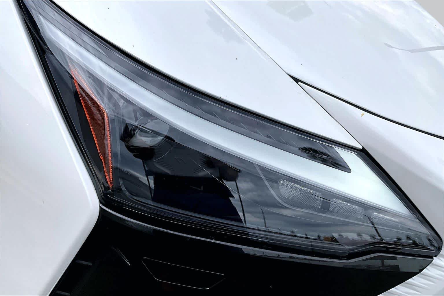 Certified Used 2023 EMINENT WHITE PEARL Lexus Premium image 28