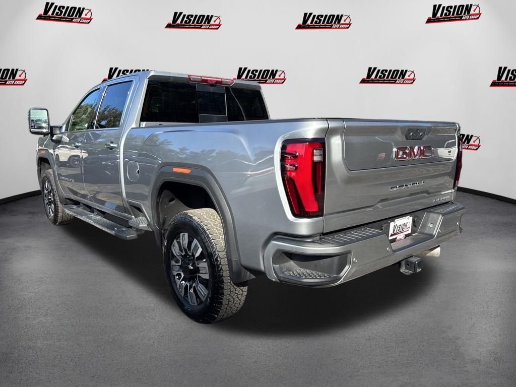 Used 2025 Silver GMC Denali image 3