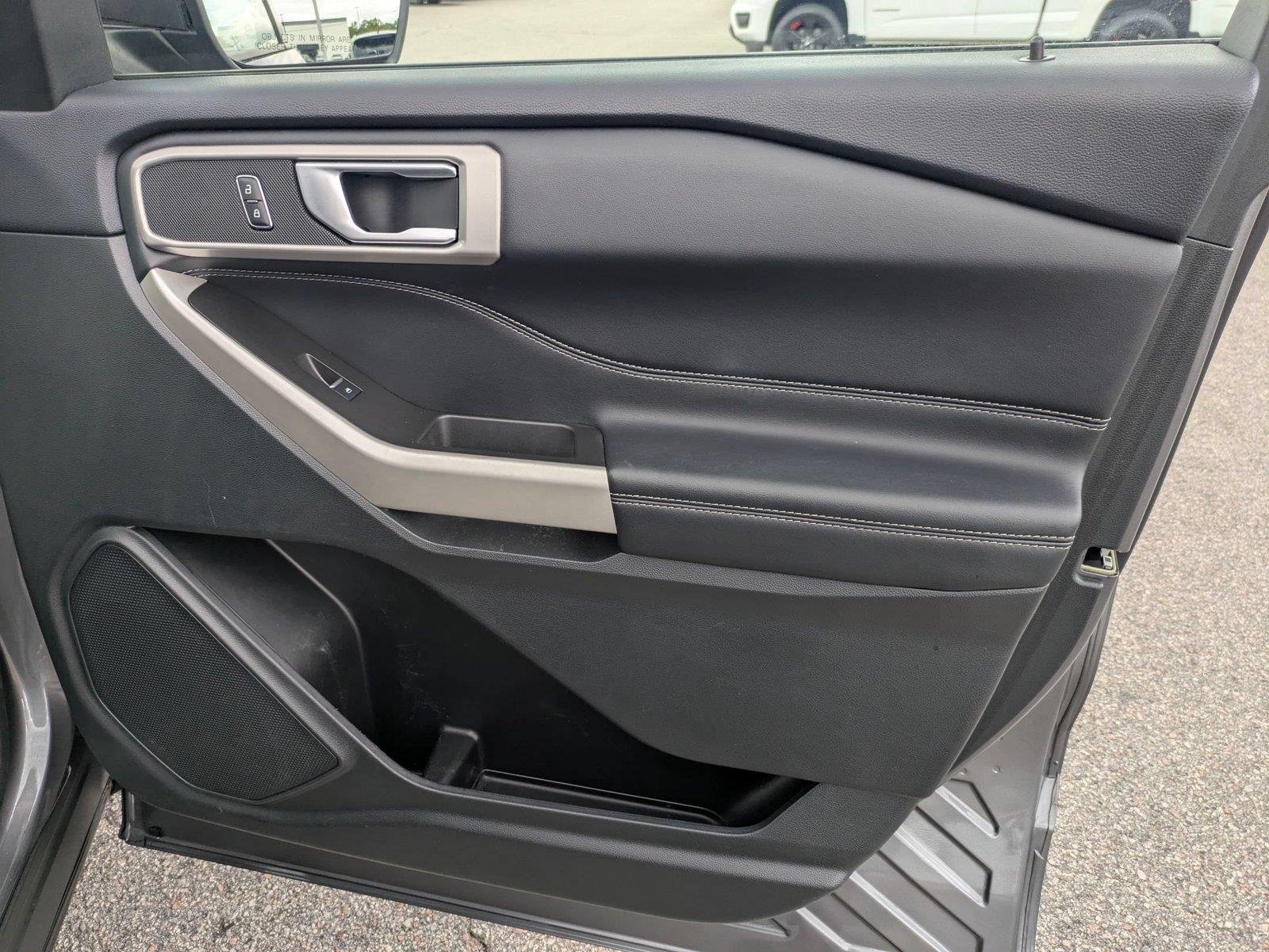 Used 2023 Carbonized Gray Metallic Ford XLT image 31