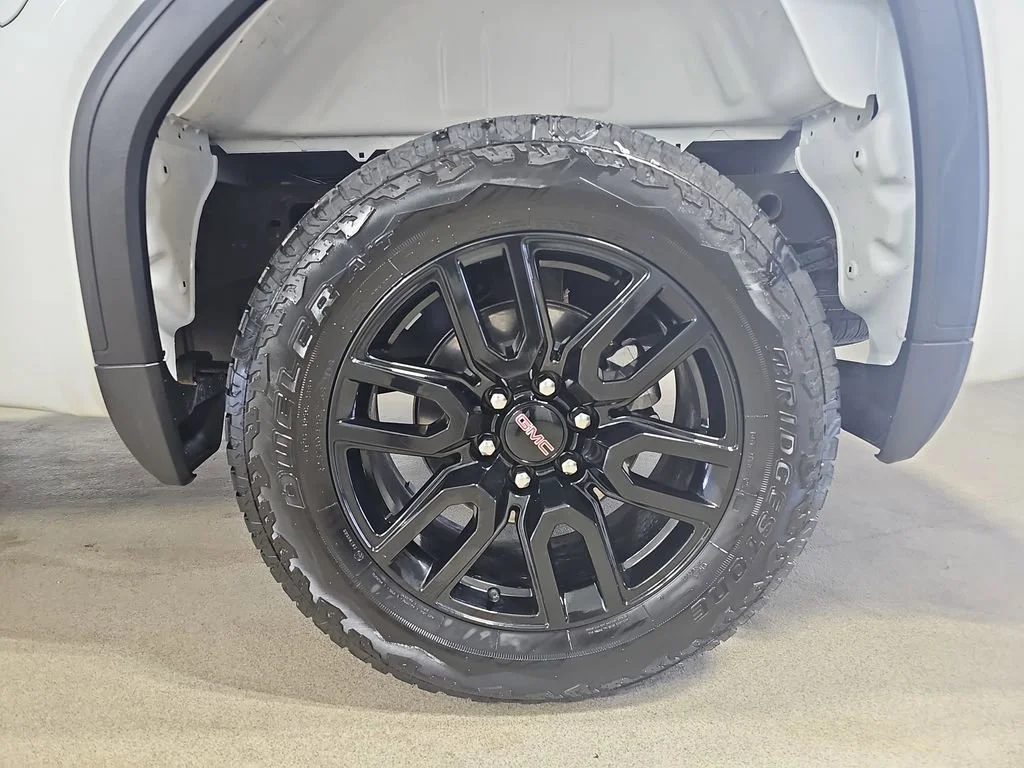 Certified Used 2025 Summit White GMC Elevation image 38